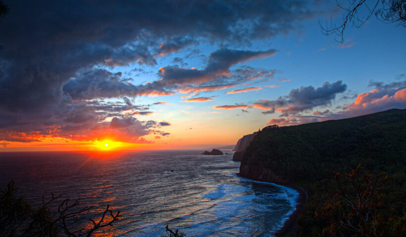 Discovering the Beauty of Pololu Valley Lookout in Hawaii